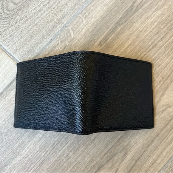 Coach Compact Id Wallet - Picture 3 of 8